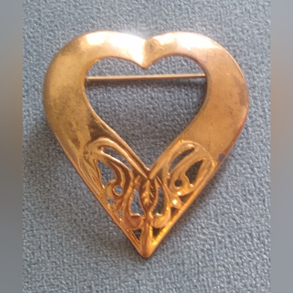 Art Nouveau Heart Brooch